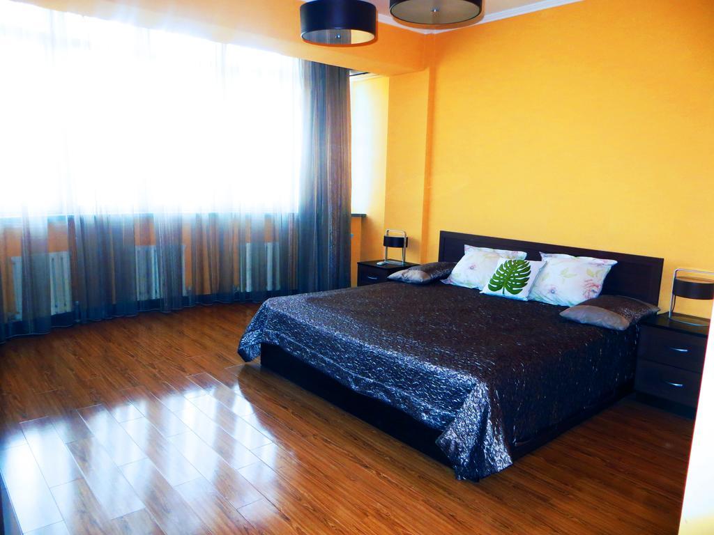 Bishkek House Apartament ภายนอก รูปภาพ