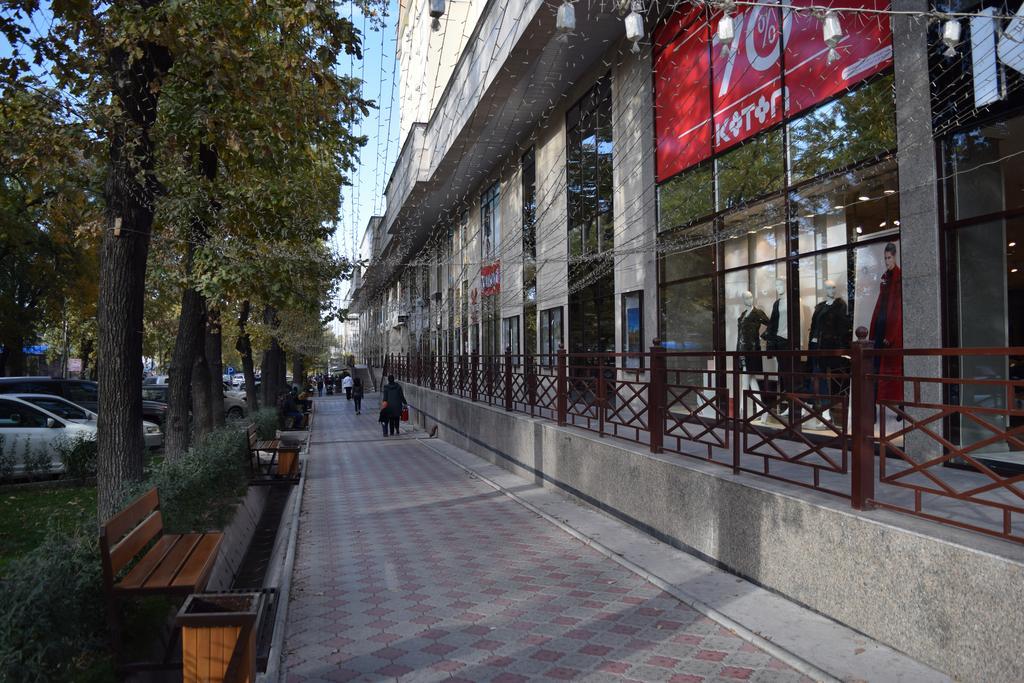 Bishkek House Apartament ภายนอก รูปภาพ