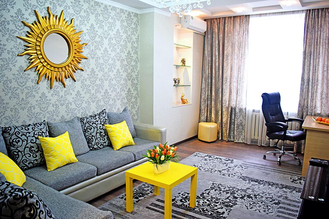 Bishkek House Apartament ภายนอก รูปภาพ