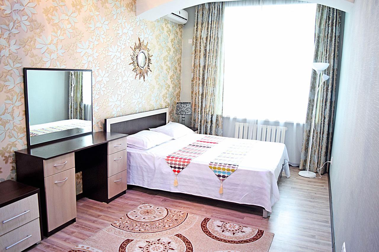 Bishkek House Apartament ภายนอก รูปภาพ